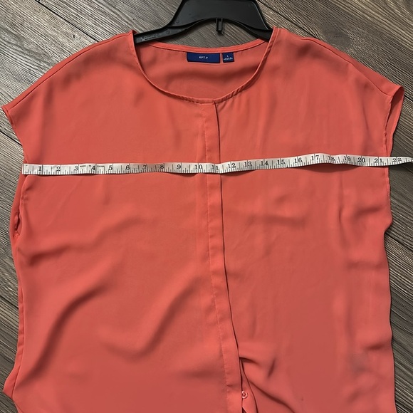 Apt. 9 women’s lightweight blouse - Picture 9 of 10